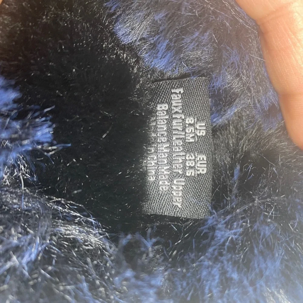 Sam Edelman‎ Navy Blue Faux Fur Pom Pom Lug Sole Ankle Boots Womens 8.5M Cozy